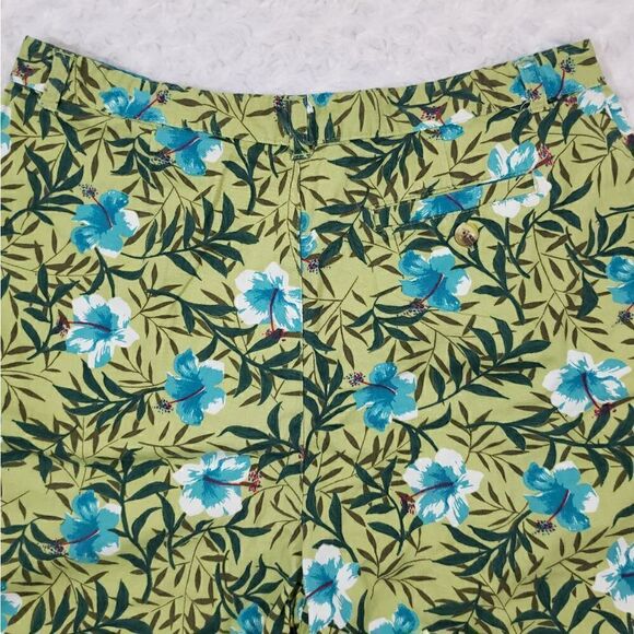 Vintage 90s Tropical print floral shorts - Picture 4 of 8